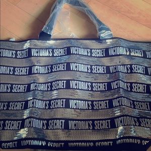 Brand new Victoria’s Secret Black Friday tote